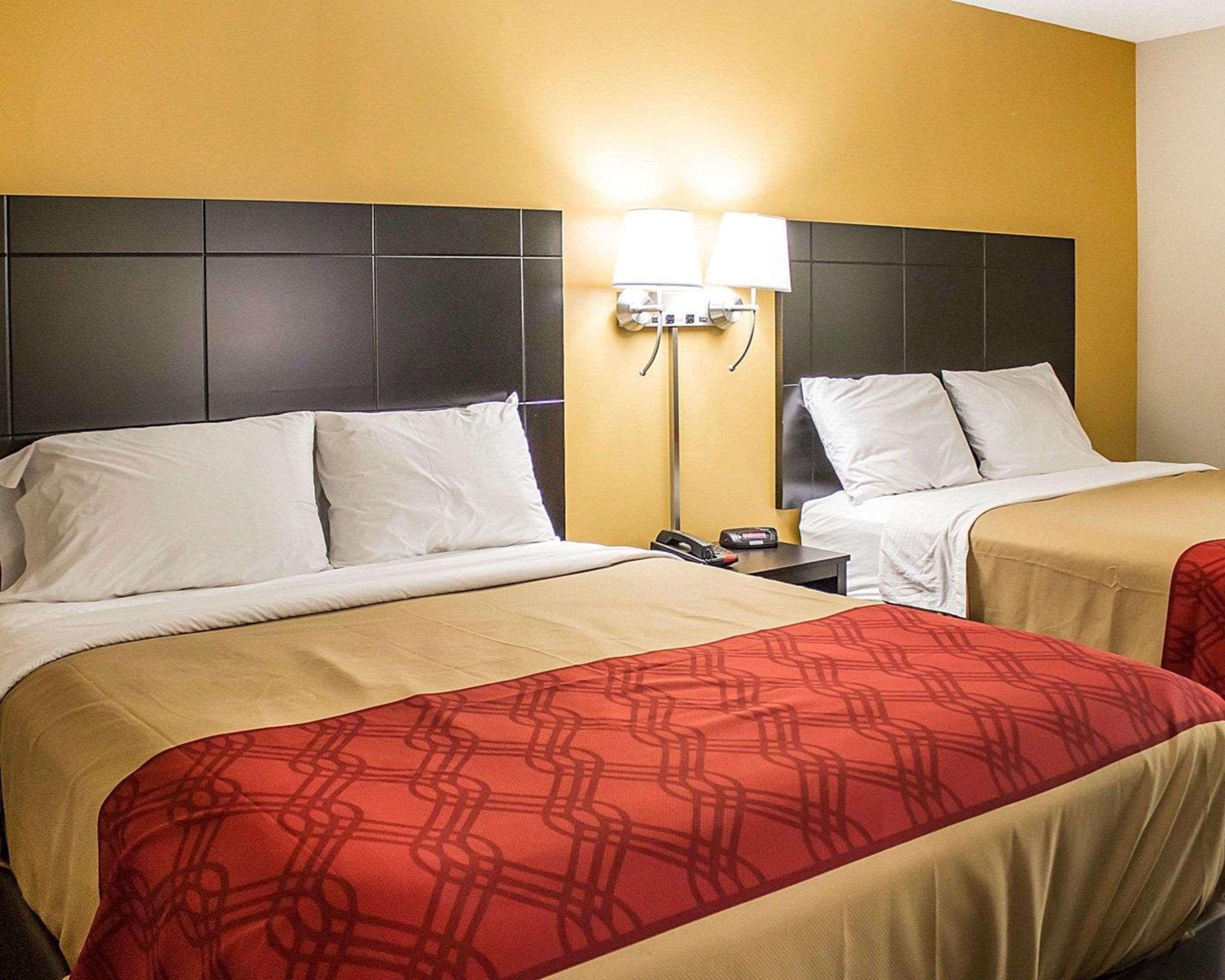 Hotel Econo 2*