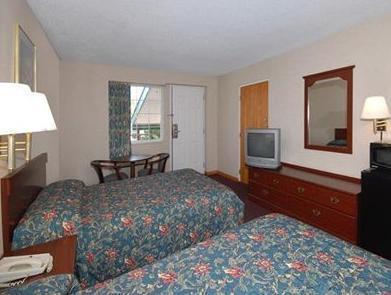 Econo Hotel 2*